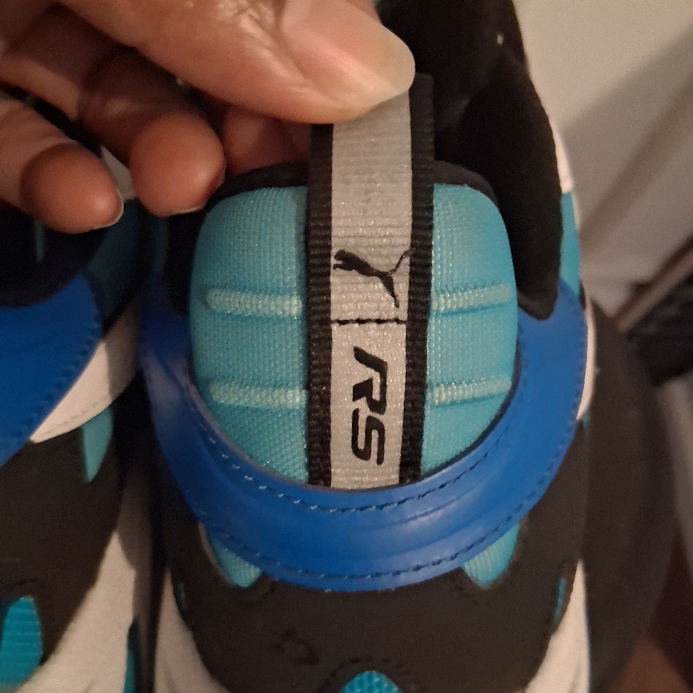 Puma Sneakers - Picture 4 of 6